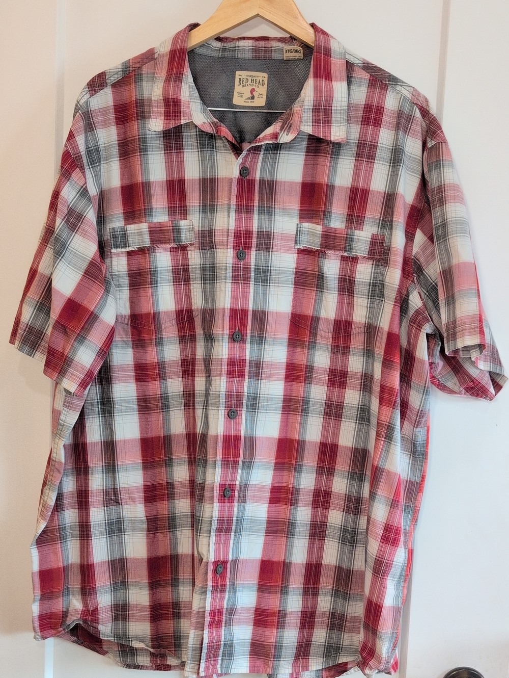 RedHead Red and White Plaid Short-Sleeve Button-Down Shirt